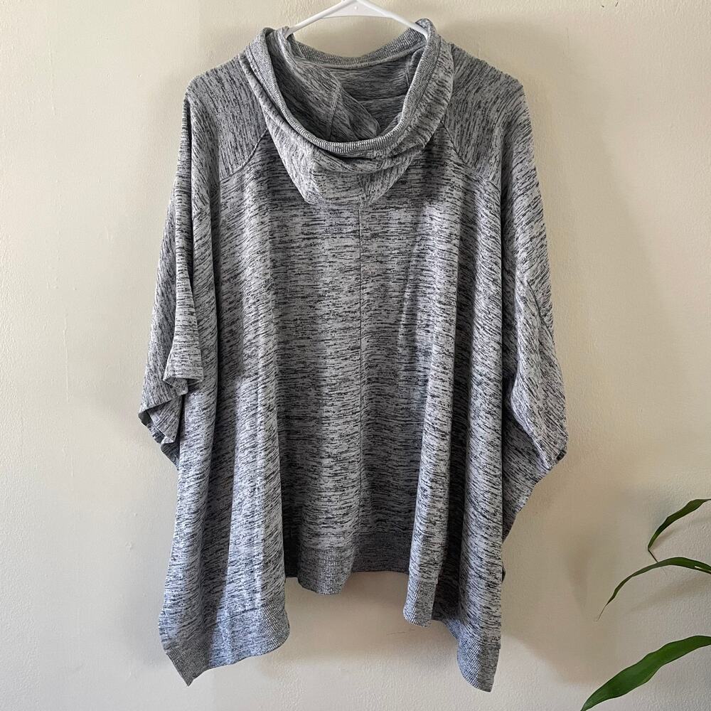 Athleta Techie Sweat Blissful Poncho Hoodie Womens Medium Heather Gray Pullover - Picture 3 of 9
